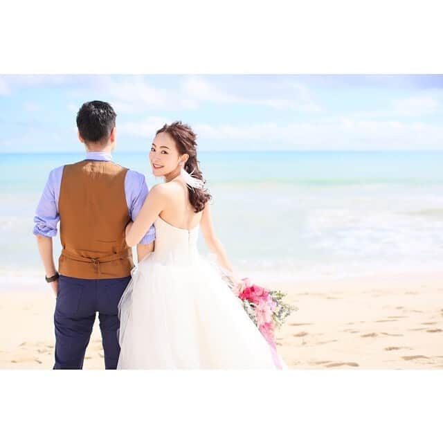 のインスタグラム：「ハワイのフォトツアーならCheers Wedding ﻿ ﻿ ハワイウェディング専門のプロデュース会社だからこそ叶う。﻿ ハワイウェディングフォトツアー🌴﻿ ﻿ ***********************﻿ ﻿ 🌻8月限定キャンペーン🌻﻿ 8月31日までのお申込限定🙏﻿ ﻿ ・フォトツアーのお衣装👗(ドレス/タキシード)アップグレードプレゼント($380相等)﻿ ﻿ ※新規お申込み時限定特典です。 ﻿ ﻿ ※キャンペーンをご利用の際は必ずお申込み時にお伝えください。お申込み後の適用はお受け出来かねます。 ﻿ ﻿ ※他キャンペーンとの併用不可となります。 ﻿ ﻿ *********************** ﻿ 【お問合せ】﻿ https://www.cheerswedding.jp﻿ ☎︎0120-128-828﻿ 平日11:00〜19:00／土日祝10:00〜19:00﻿ ※水曜・木曜定休﻿ ***********************﻿ ﻿ ▼ウェディングパーク海外﻿ チアーズウェディングで検索﻿ ‭https://foreign.weddingpark.net/agentlist/100063‬/﻿ ﻿ ▼挙式はこちら﻿ @cheers_wedding ﻿ ﻿ #チアーズウエディング﻿ #ハワイウェディング﻿ #フォトウェディング﻿ #リゾートウェディング　﻿ #フォトツアー﻿ #ハワイ旅行﻿ #ハワイ挙式﻿ #ハワイ婚﻿ #cheerswedding﻿ #hawaiiwedding﻿ #日本中のプレ花嫁さんと繋がりたい﻿ #ウェディングニュース﻿ #プレ花嫁　﻿ #卒花嫁﻿ #前撮り　﻿ #後撮り﻿ #ハワイ前撮り ﻿ #ハワイ後撮り﻿ #結婚準備﻿ #ハワイフォトツアー﻿ #ウエディングフォト﻿ #フォトウェディング﻿ #ハワイハネムーン﻿ #ハネムーンフォト﻿ #ウェディングフォト ﻿ #コロナ結婚式﻿ #コロナ復活﻿ #花嫁応援企画」