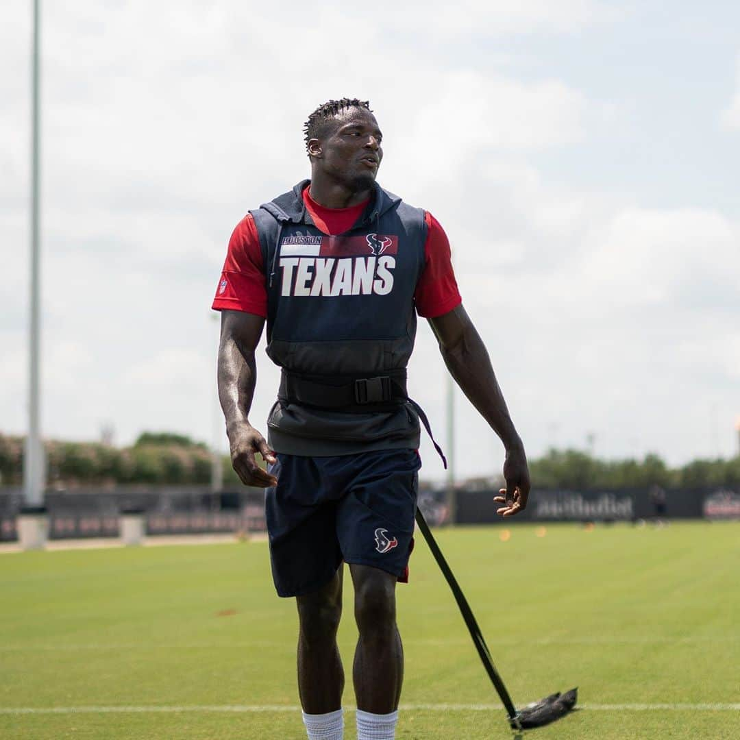 ヒューストン・テキサンズさんのインスタグラム写真 - (ヒューストン・テキサンズInstagram)「Getting after it.」8月8日 0時49分 - houstontexans