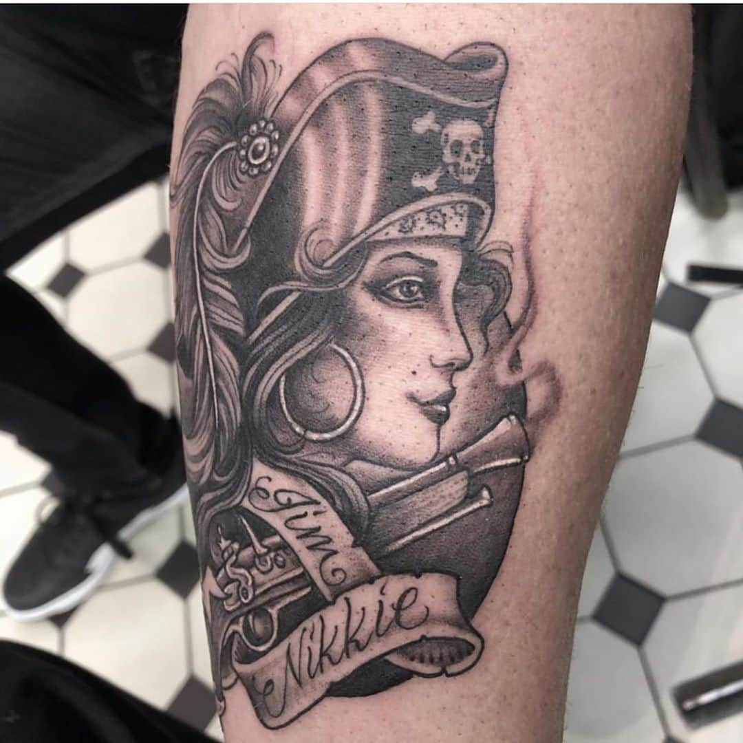 アムステルダム・タトゥー・ミュージアムのインスタグラム：「Tattoo by @tycho #schiffmacherenveldhoen」