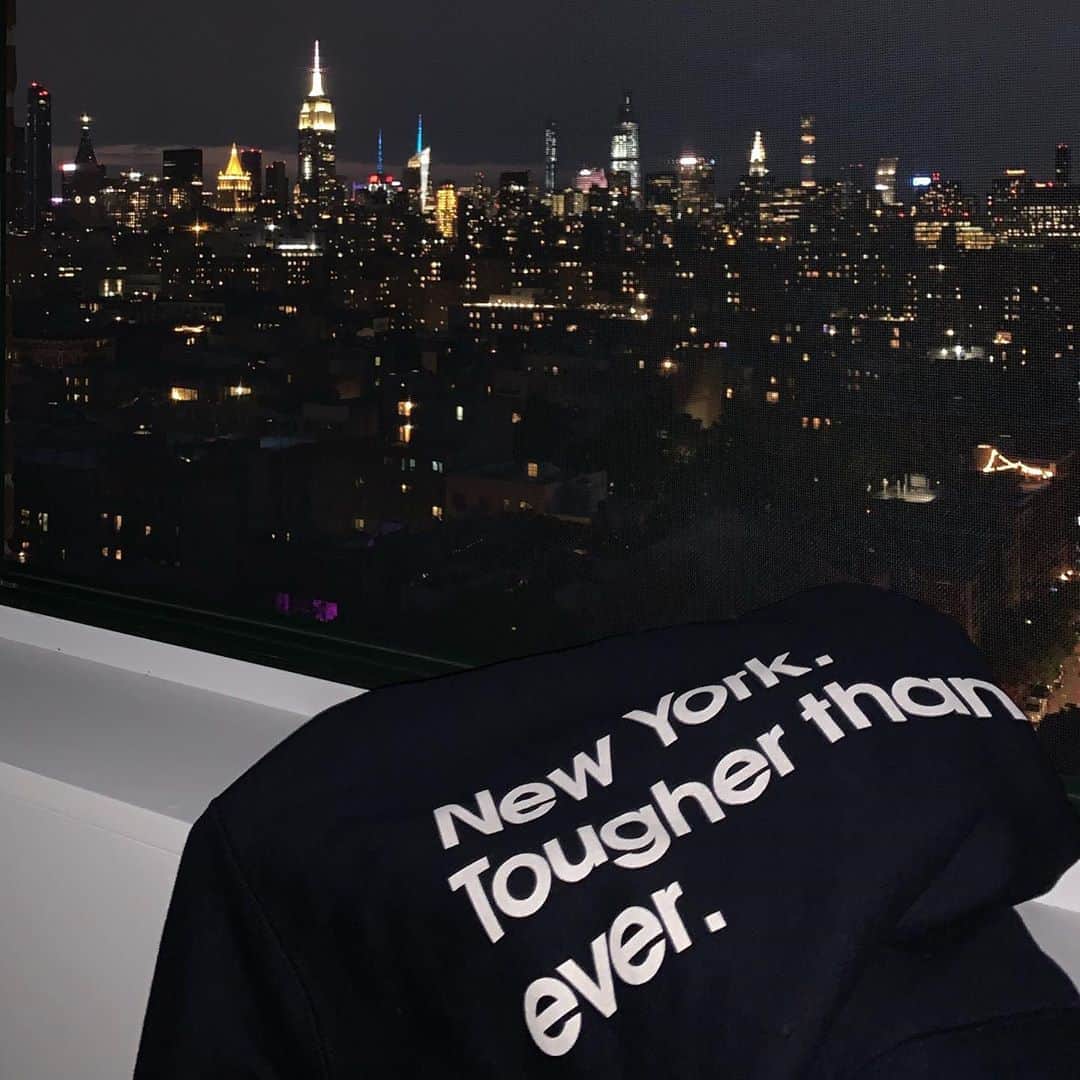 オランピアルタンさんのインスタグラム写真 - (オランピアルタンInstagram)「New York.  Tougher than  ever. 🖤🌃🖤 @ruba @therealphilliplim」8月7日 19時36分 - olympialetan