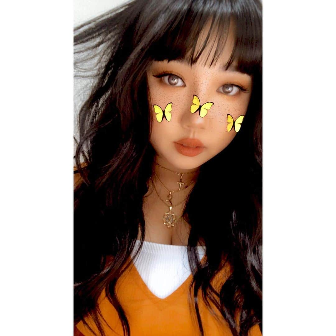 amiのインスタグラム：「. . . 🍊🍊🍊🍊 . . .」