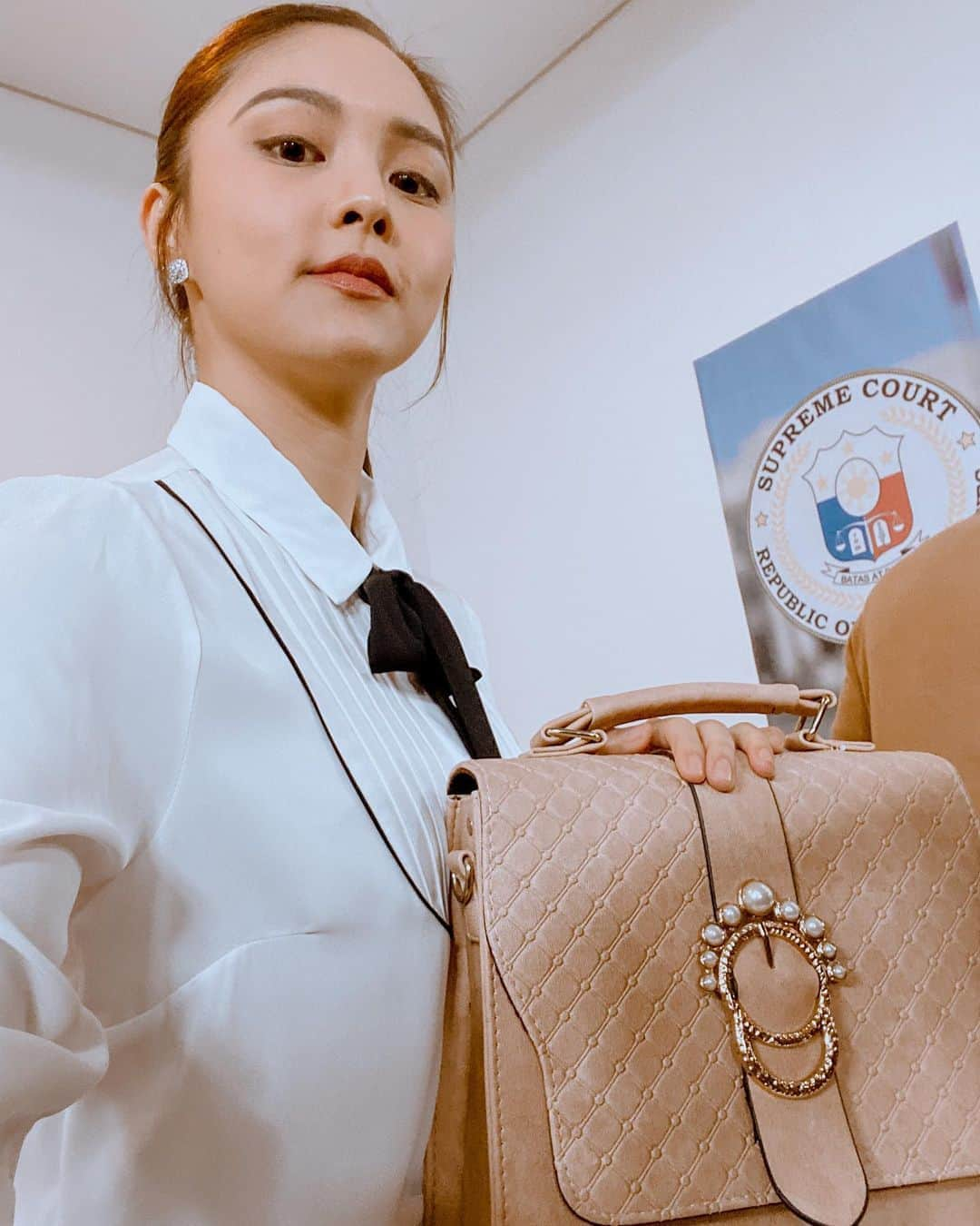 Kim Chiuさんのインスタグラム写真 - (Kim ChiuInstagram)「JIA WONG always in @belladonnabags 💞. Avail the latest promo of 𝐁𝐞𝐥𝐥𝐚𝐝𝐨𝐧𝐧𝐚 starting Aug 1-30, 2020 in all belladonna stores nationwide!!!👝👛👜💼🎒」8月7日 20時19分 - chinitaprincess