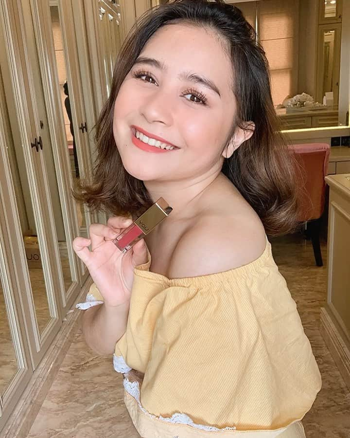 Prilly Latuconsinaのインスタグラム