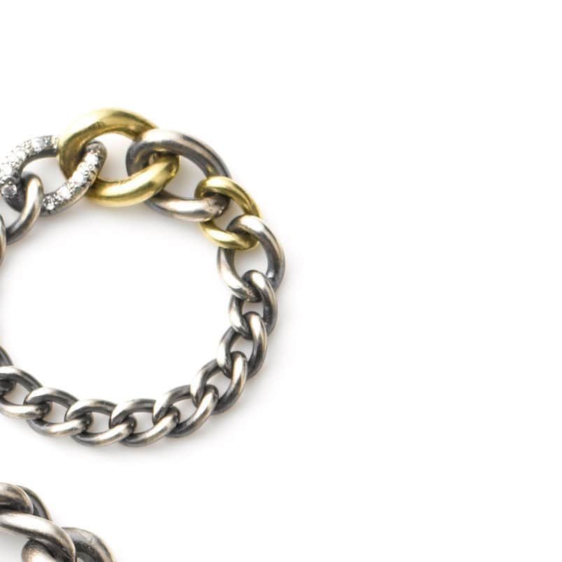 ハムさんのインスタグラム写真 - (ハムInstagram)「・﻿ 【hum online store】﻿ New arrivals﻿ ﻿ HUMETE COLLECTION﻿ ﻿ Chain ring﻿ ﻿ ﻿ #humjewelry﻿ #humonlinestore﻿ #jewelry﻿ #chain﻿ #ring」8月7日 20時34分 - hum_official