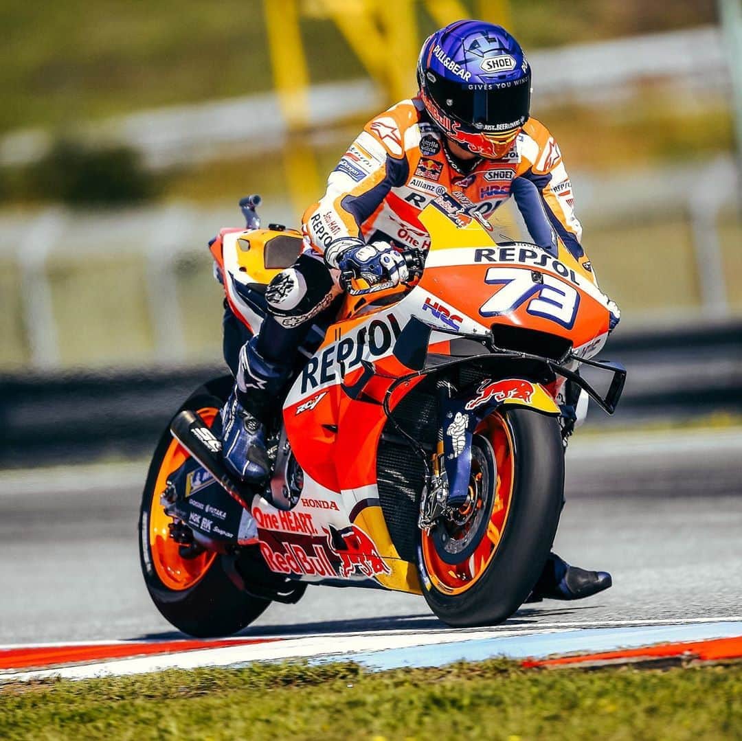 レプソル・ホンダのインスタグラム：「Brno Brakers ⠀⠀⠀⠀⠀⠀⠀⠀⠀ 🇨🇿 #CzechGP #MotoGP #AM73 #AlexMarquez #SB6 #StefanBradl #Racing #Repsol #Honda #Racing #RepsolHonda #HRC #RC213V #ThePowerOfDreams #Racing #Motorcycle #Team #OneHeart」
