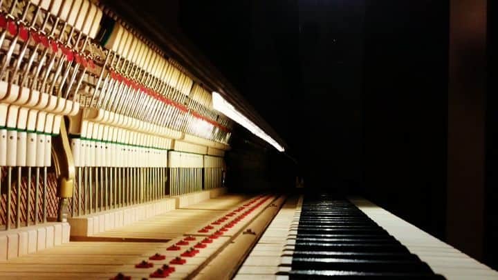 のインスタグラム：「『flowers』. #piano#pianoman#okbpiano#instapiano#nujabes #goodnight」