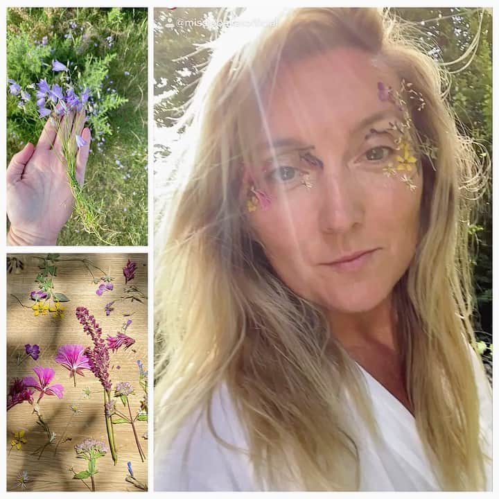 JO BAKERのインスタグラム：「F L O R A L • F A I R Y • F E E L S🧚🏻‍♀️  In an #englishcountrygarden  Music #theukroyalorchestra  #jobakermakeupartist  Going back to my roots... #🇬🇧 #fleurs #makeup #flowers #fleur #floral #driedflowermakeup #driedflowers #mumsgarden  #englishsummer #mothernature #heals #soothedbynature #garden #delights 🌸🌺🌾🌷🌸🌾🌹🌸」