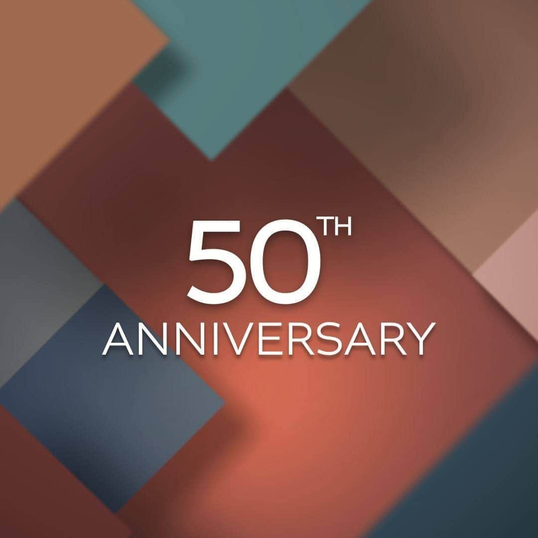 イルビゾンテのインスタグラム：「50 years of amazing quality and style. ☆ #ilbisonte #madeintuscany #50years」