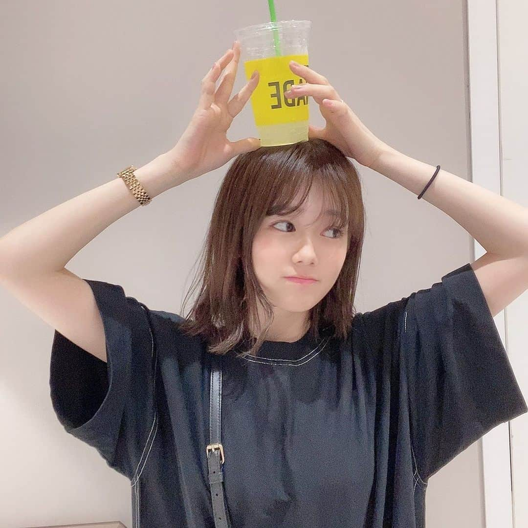 川口葵さんのインスタグラム写真 - (川口葵Instagram)「ピーチレモネード飲んだーー🍋🍑  撮った時以外マスクしてます😷」8月7日 21時38分 - kawaguchiaoi_1126