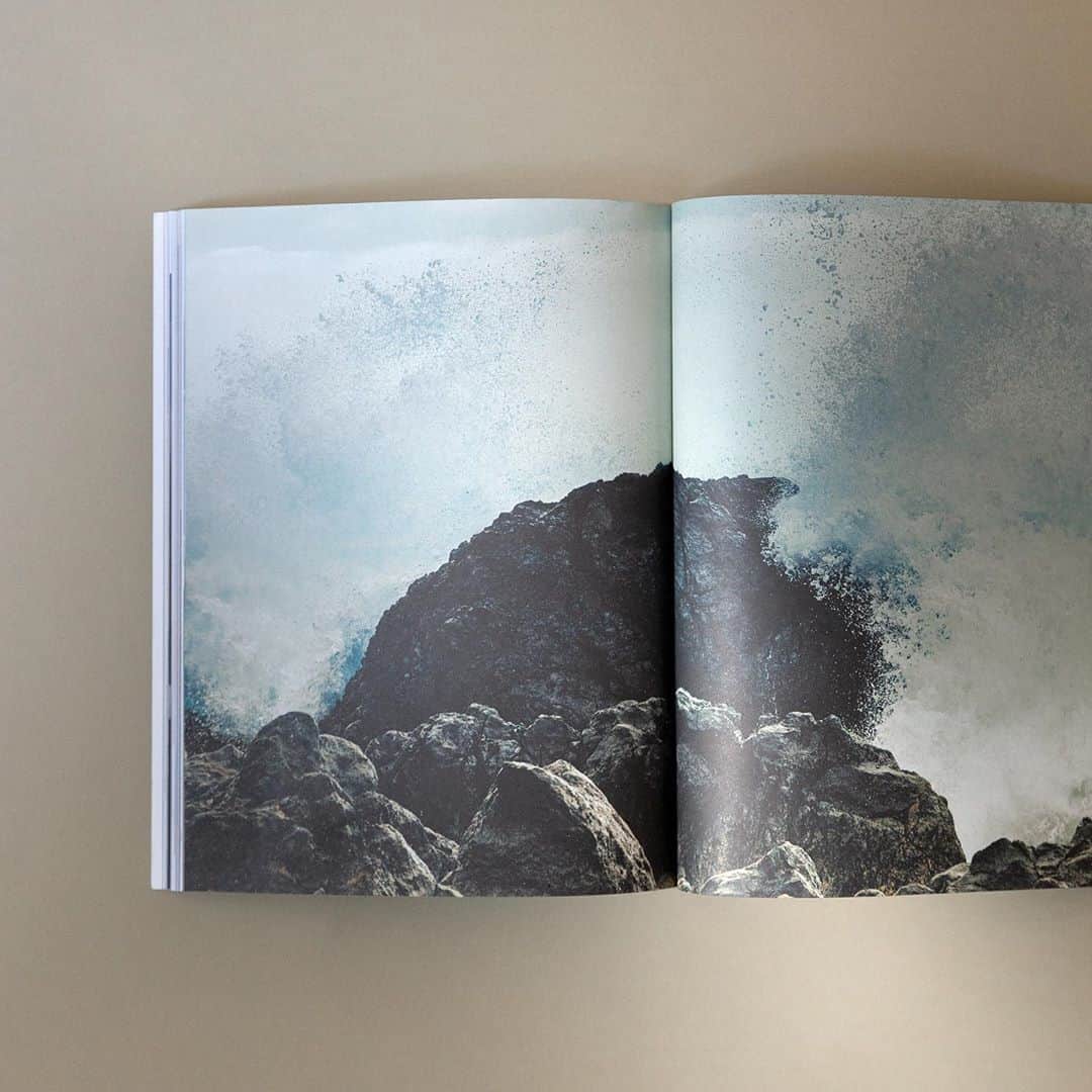 Kinfolk Magazineさんのインスタグラム写真 - (Kinfolk MagazineInstagram)「A bigger splash. 🌊 Madeira’s volcanic coastline, photographed for our Issue Thirty-Six cover shoot. (Photo: @romainlaprade)」8月7日 21時50分 - kinfolk