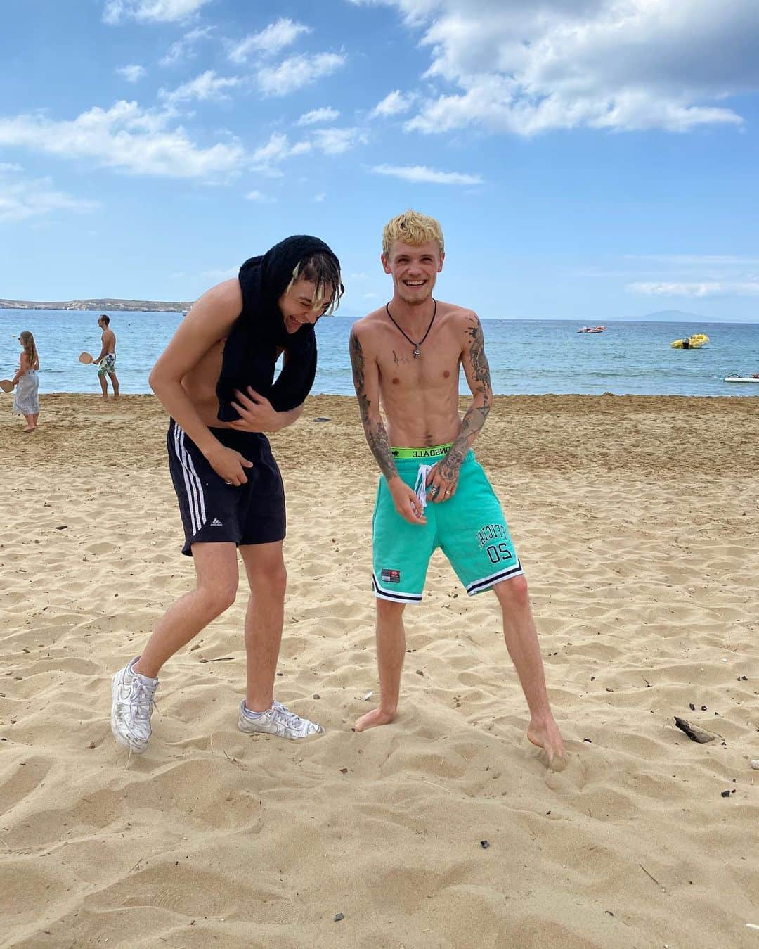 Bars and Melodyさんのインスタグラム写真 - (Bars and MelodyInstagram)「Str8 vibes nothing less」8月7日 22時02分 - barsandmelody