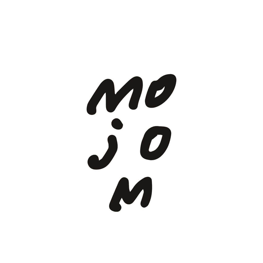 関根祥子さんのインスタグラム写真 - (関根祥子Instagram)「ワクワクするご報告♡  MOJOM というオンラインショップを８月中旬にオープン予定です。 @mojom__   mojo nailをオープンした時みたいなワクワク。 一つ一つ愛をもてる物を自分の手で創り出す、見つけ出すをテーマに mojo made 〜からMOJOMとつけました。  自粛中snsを通して皆さまと交流し、色んな事を感じネイリストとしてデザインを考える中でやっぱり手を動かして創り出す事が好きだなーとか色やデザインを通して色んな方とコミニケーションがとれる事が幸せだなと改めて思いました。 こんな時だからこそ、幸せになってもらえるネイルをやりたい！と強く思ったのと同時に、逆のこんな時だからこそお店に来れない方にも色やかわいい物でいつもの生活に少しでも幸せを届けたいと感じた事がこのオンラインショップをたちあげることに繋がりました♡  私の手で創り出す物、一緒にコラボして作る物、またどこかで見つけてセレクトした物達を、不定期で気ままにお届けするオンラインショップになります。  いつ、何が出るか私もわからないけど今の気分をみんなに少しシェア出来る場所になるように…少しづつマイペースなペースになると思いますがあたたかく楽しみに見守って頂けると幸いです。  MOJOMのインスタもつくったのでぜひフォローよろしくお願いします🧡  #mojomonlineshop #mojom」8月7日 22時15分 - mojonail_shokosekine