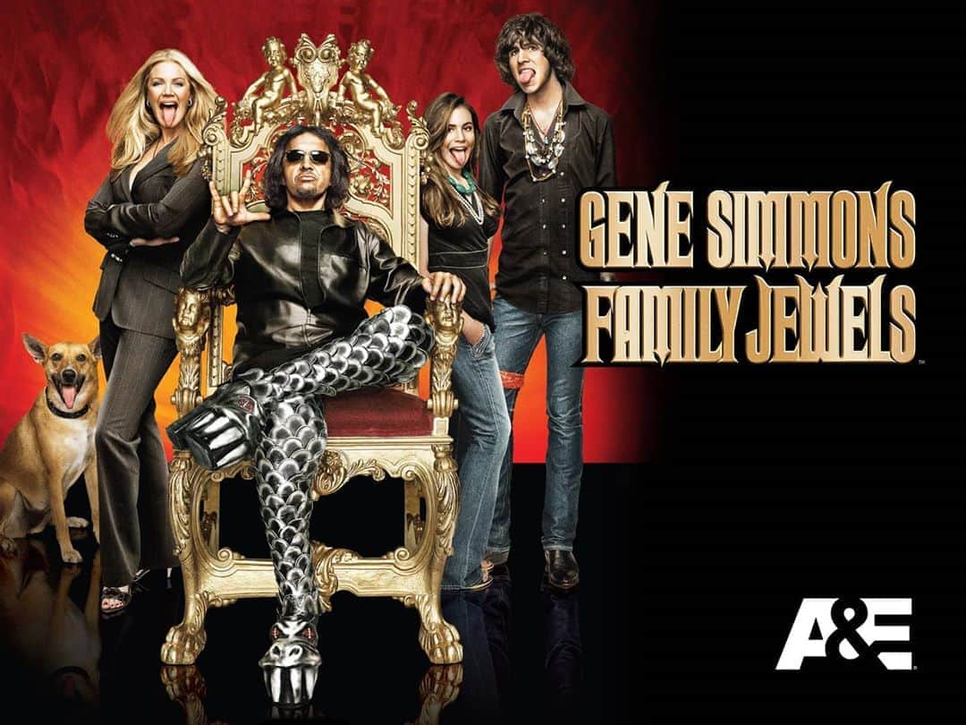 KISSさんのインスタグラム写真 - (KISSInstagram)「#FlashbackFriday August 7, 2006 - @genesimmons Family Jewels debuted on @aenetworks .   What is your favorite episode of the show?」8月7日 22時25分 - kissonline
