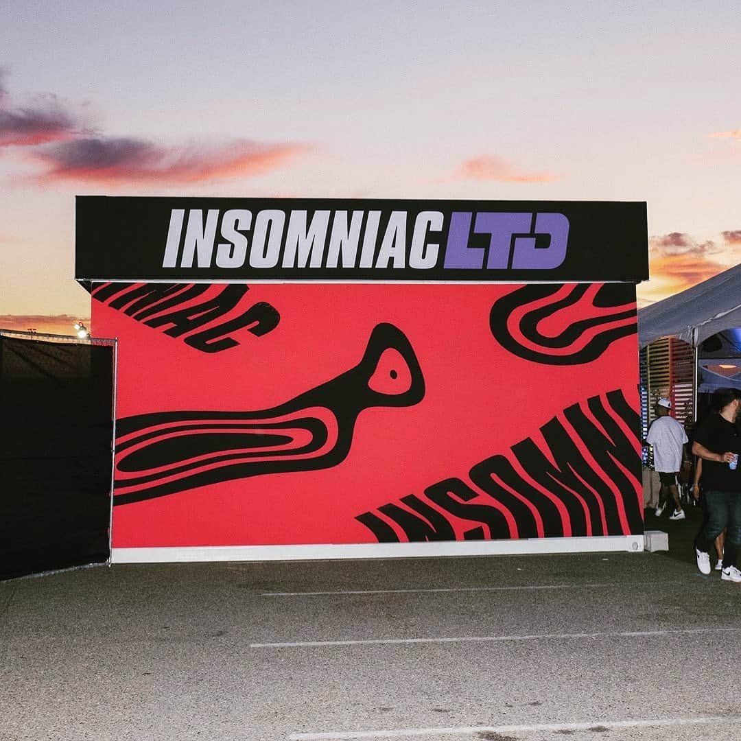 サキャスティックのインスタグラム：「@insomniacltd SUMMER available online  www.insomniac.ltd」