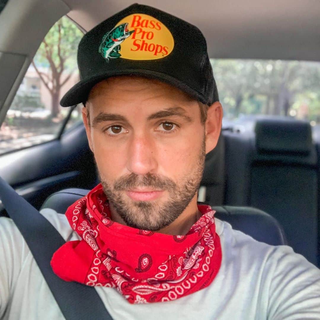 ニック・ビオールのインスタグラム：「Yeehaw」