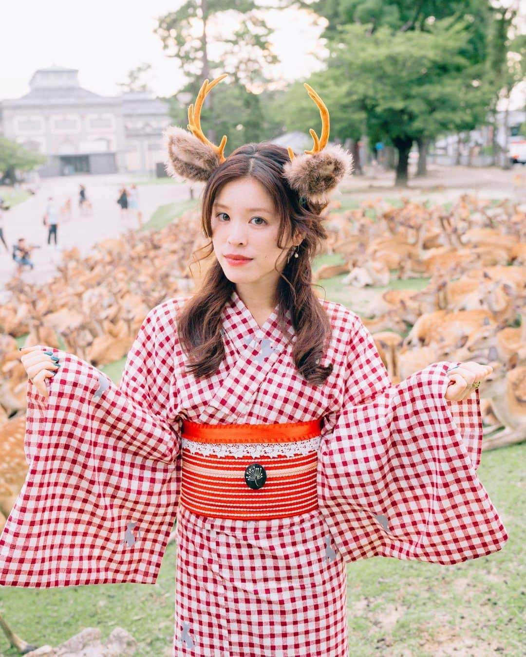 熊乃あいさんのインスタグラム写真 - (熊乃あいInstagram)「鹿のカチューシャレンタル開始🦌 ． 8/9~25(水休) 鹿のおしりコーヒー   ✩購入3,000円 ✩レンタル1,000円＋預り金2,000円 ※返却時に預り金をお返し致します  20時までにお店に返却お願いします  お問い合わせ、ご予約は DMもしくは info@kemonon.comまで✨ ． ． ． 🏠鹿のおしりCOFFEE  ． 〒630-8373  奈良県奈良市南市町８−１ 古古古屋 2階 ． もちいどの商店街にある、ほうせき箱さんを通り過ぎて1つ目の細道を左に曲がり100m直進>>>> ． model @reey_s   #奈良カフェ#鹿のおしりコーヒー #ならまち　#ならまちカフェ #インスタ映え #期間限定ショップ #奈良旅 #奈良観光 #奈良グルメ #奈良 #スイーツ巡り #スイーツ部  #nara #鹿のカチューシャ屋さん #けものん #narajapan #japantravel #おしゃれカフェ #レンタルけものん #ポートレート #コスプレ #けもみみ #naracafe  #ならまち遊歩 #鹿だまり」8月8日 9時17分 - kemonon.nara