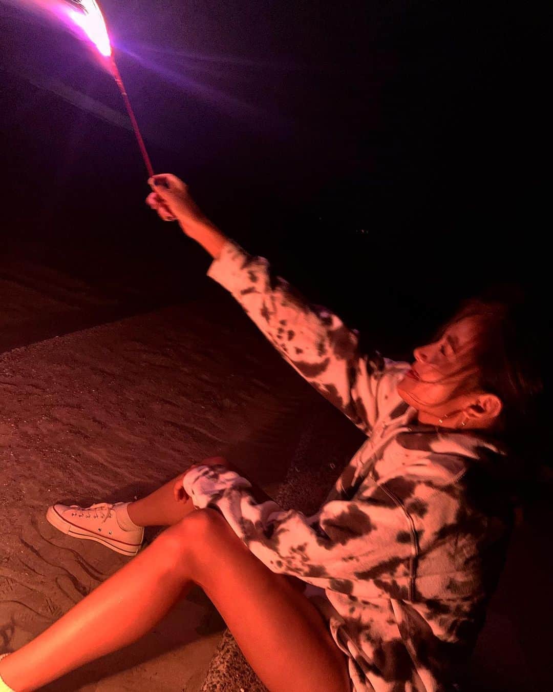 香川沙耶さんのインスタグラム写真 - (香川沙耶Instagram)「Own Universe🪐💥💫💜✌🏽 音も光も匂いも、何もかも完璧な瞬間。」8月8日 0時56分 - saya.kagawa