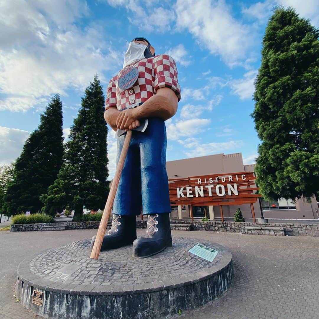Portlandさんのインスタグラム写真 - (PortlandInstagram)「Friendly reminder from the Kenton Neighborhood!🤗😷 - #WearAMask #Portland #PortlandNW #Oregon」8月8日 1時00分 - portland