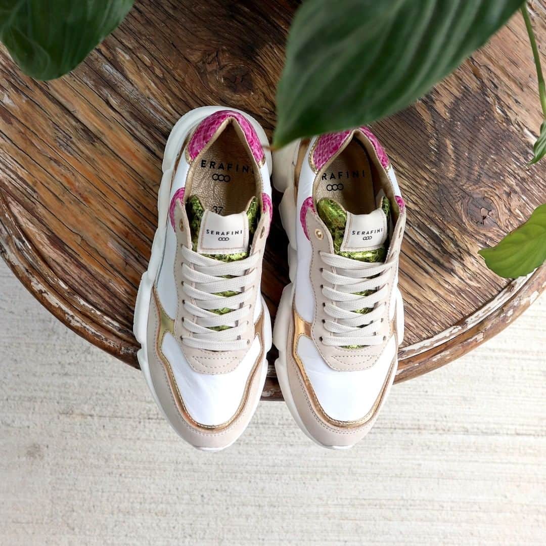 のインスタグラム：「Oregon White Colors is a must. Now on sale!⁠ Tap on photo. ⁠ #WeAreSerafini #SerafiniShoes⁠ .⁠ .⁠ .⁠ .⁠ #summer #summersale #sale #italianstyle #italianshoes #italiandesign #topquality #italian #materiales #sneakers #shoes #fashion #sneaker #sneakersaddict #style #sneakerheads #streetwear #ootd #streetstyle #igsneakercommunity  #sneakerporn #sneakerholics #sneakerfreaker #footwear #shoesaddict #womenstyle #colors #pink」