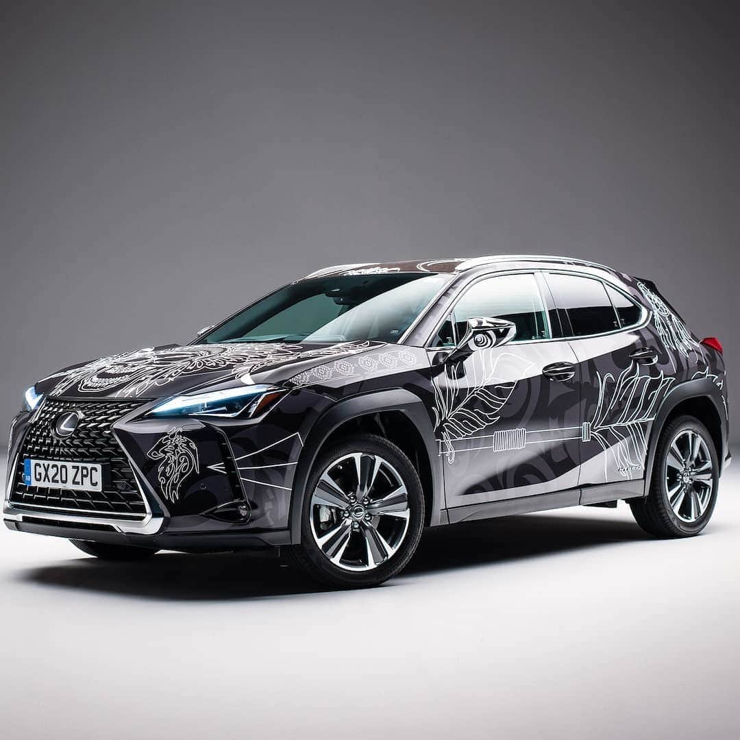 Lexus UKさんのインスタグラム写真 - (Lexus UKInstagram)「Take a closer look at the Design Your own #TattooCar competition winner by Kyra Cleeton. It features Native American tribal symbols.  The headdress symbolises bravery and strength, while the dream catcher is a talisman that is said to protect from bad dreams. Arrows could be used to give off messages: when pointing to the left it meant warding off evil, to the right signifies protection.  Click the link in our bio to learn more about the design.  #Design #CarDesign #Lexus #Carsofinstagram #Tattoo #Tattoos #Craftsmanship #LexusTattooCar #LexusUX #TribalTattoo #TribalTattoos」8月8日 1時05分 - lexusuk
