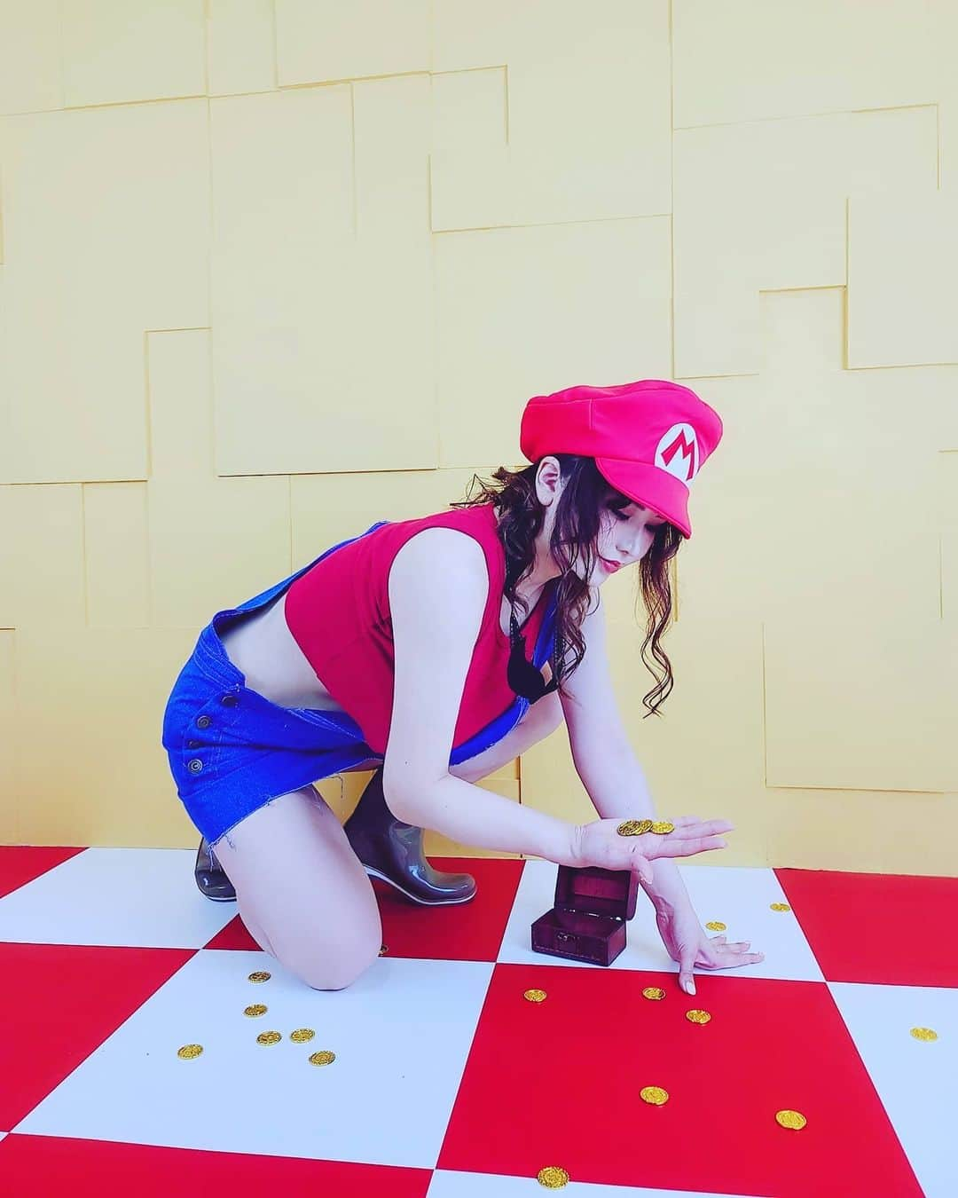 沖田杏梨さんのインスタグラム写真 - (沖田杏梨Instagram)「I'm going to be in Super Mario time now‼️ 今からスーパーマリオタイム入る⭐  #supermario #supermariobros #nintendo  #anriokita」8月8日 1時14分 - anri_okita