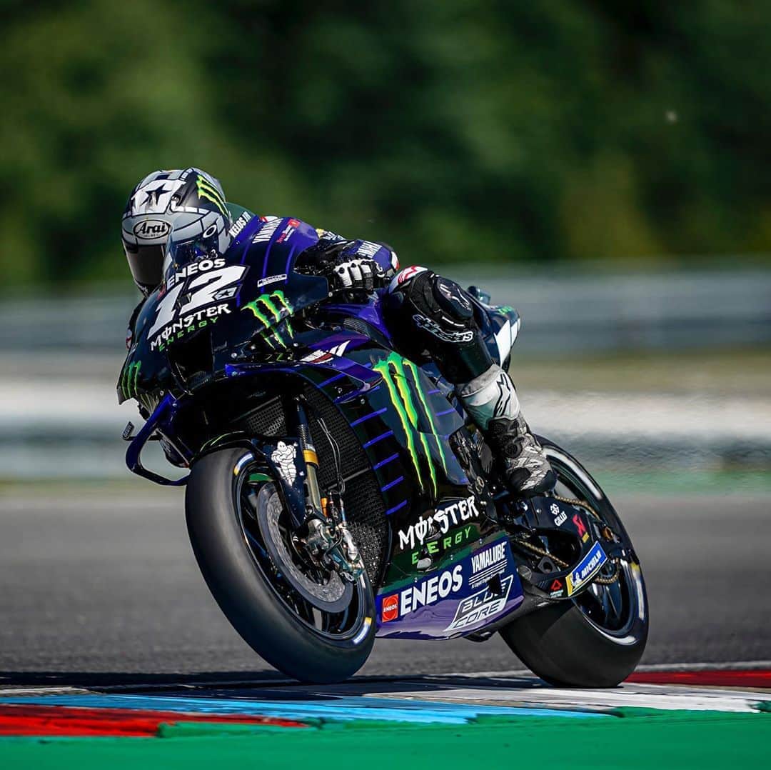 YamahaMotoGPさんのインスタグラム写真 - (YamahaMotoGPInstagram)「🗣️ @maverick12official, #CzechGP FP1 + FP2 Result - P5:  "This morning I made a mistake, because I went a little bit wide and I hit the bumps, so I crashed. I hit my right shoulder, but it seems like everything is okay. The conditions here are totally different from what we had in Jerez. The track is very slippery and bumpy but, though I didn‘t do the perfect lap today, the feeling is there, and I feel confident."  #MonsterYamaha  #MotoGP」8月8日 1時51分 - yamahamotogp