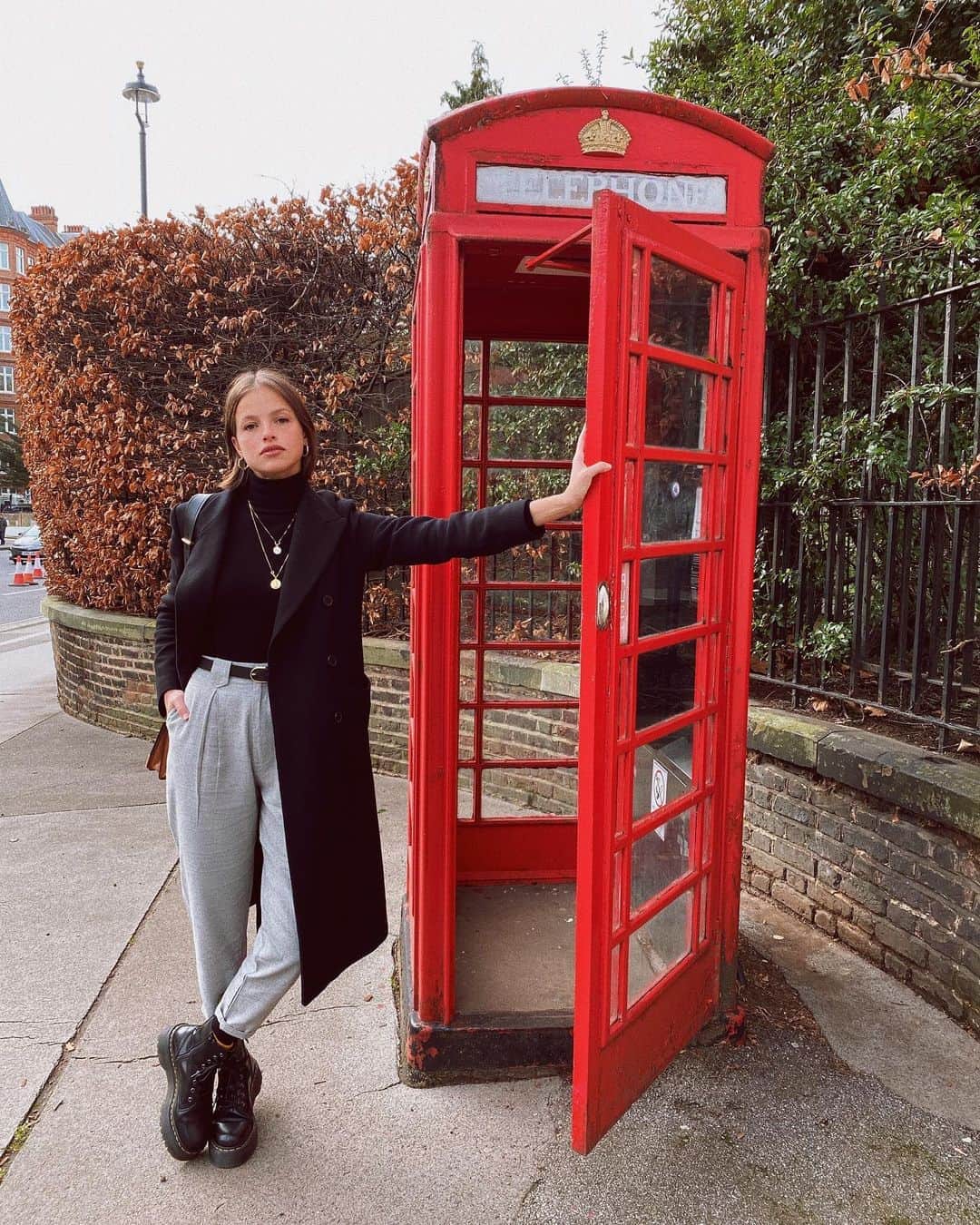 のインスタグラム：「#tbt London [3/3]」