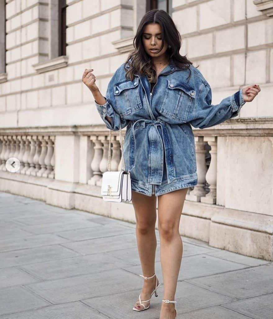 River Islandさんのインスタグラム写真 - (River IslandInstagram)「Glow all out in head to toe denim 💙😍  @sadiebass_   #ImWearingRI #FeelGoodFriday #LinkInBio to shop」8月8日 2時03分 - riverisland