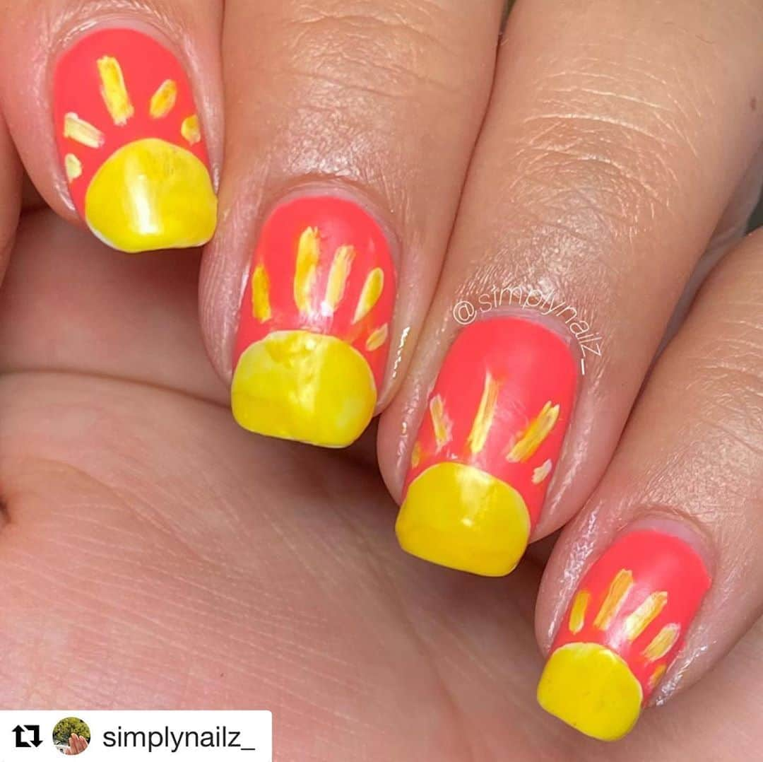 Nail Designsさんのインスタグラム写真 - (Nail DesignsInstagram)「#Repost @simplynailz_  ・・・ 🌞Sunny Days🌞 ~~~~~~~~~~~~~~~~~~~~~~~~~~~~~~~~~~~~ #nailart #nails #nailsofinstagram #nailsofinstagram #nailsoftheweek #naillover #nailaddict #nailartaddict #nailartislife #nailsarelife #naillife #nailfie #lovenails #nailsforlife #nailaddicted #naillove #newnails #simplyrecreateme #nailpostsbycousins #explorepage #undiscoverednailartistsoff #newmani #new #newnails  #nailsmagazine #explore #aesthetic #manicure #pedicure #manipedi」8月8日 2時29分 - nailartfeature