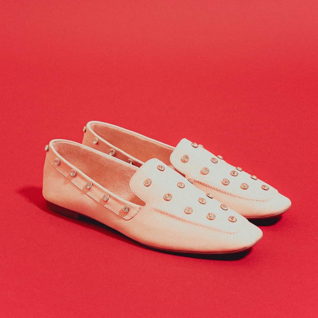 Schutzのインスタグラム：「CLASSIC AND COOL - SCHUTZ NEW LOAFER ❤️ #newin #schutzcolors」