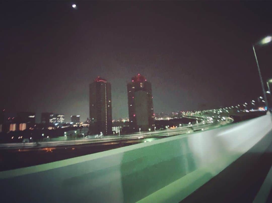 雅-MIYAVI-さんのインスタグラム写真 - (雅-MIYAVI-Instagram)「Done rockin the night. 挑戦こそが俺の人生だ。挑戦できること自体に感謝。」8月8日 4時10分 - miyavi_ishihara