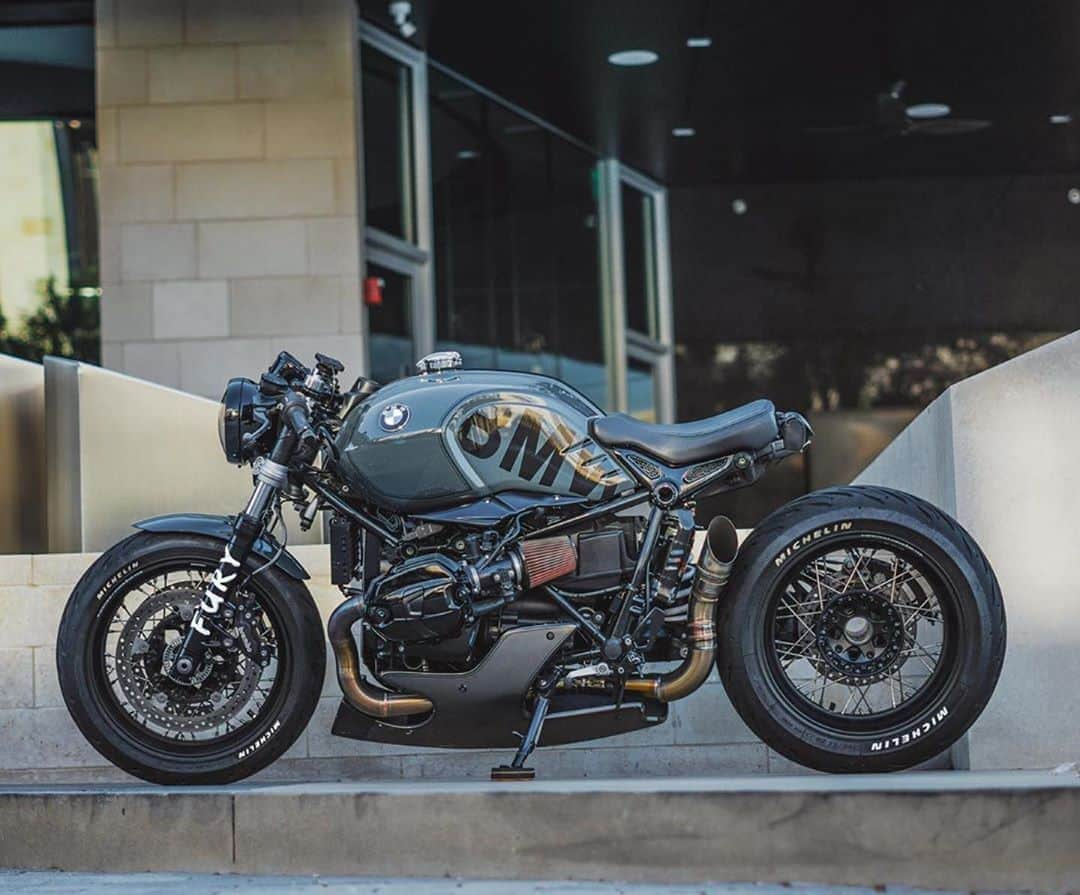 epidemic_motorsさんのインスタグラム写真 - (epidemic_motorsInstagram)「📸: @the_cafed_racer 🏍: 2017 BMW R NineT (Pure) ✖️ owner: @the_cafed_racer ✖️ location: Frisco, TX 🇺🇸  📣 Truck content: @moto_truckster __________________________________ . . . . . #caferacerporn #caferacerworld #twowheels #rideordie #caferacerculture #motorcyclist #welovetoride #horsepower #motocycles #mototube #bimmer #r9t #rninet #instamotogallery #instamoto #biker #instamotorcycle #helmet #motorcyclelife #bmwmotorrad #bmwrninet #bmwninet #bmwr9t #bmw9t #bmwheritage #bmwmoto #motorrad #makelifearide #caferacerclub #caferacer」8月8日 4時08分 - epidemic_motors