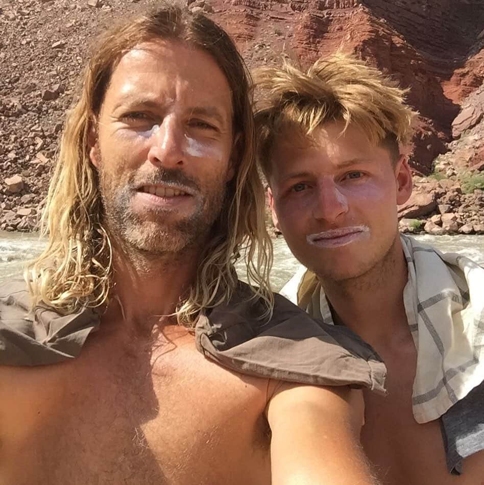 のインスタグラム：「Erklärung zum Bild😁: Wie manche von euch wissen arbeite ich seit längerer Zeit mit einem Personal Coach zusammen. Er ist ein guter Freund geworden und startet jetzt seine eigene YouTube Reihe.  Es geht um verschiedene Sportarten und Aktivitäten, die deine Lebensqualität ziemlich einfach steigern können. In einigen Episoden bin ich auch zu sehen. Schaut es euch an und kommentiert gerne Fragen und Wünsche für weitere Episoden.  Und natürlich liken nicht vergessen🙏🏼 link in der story」