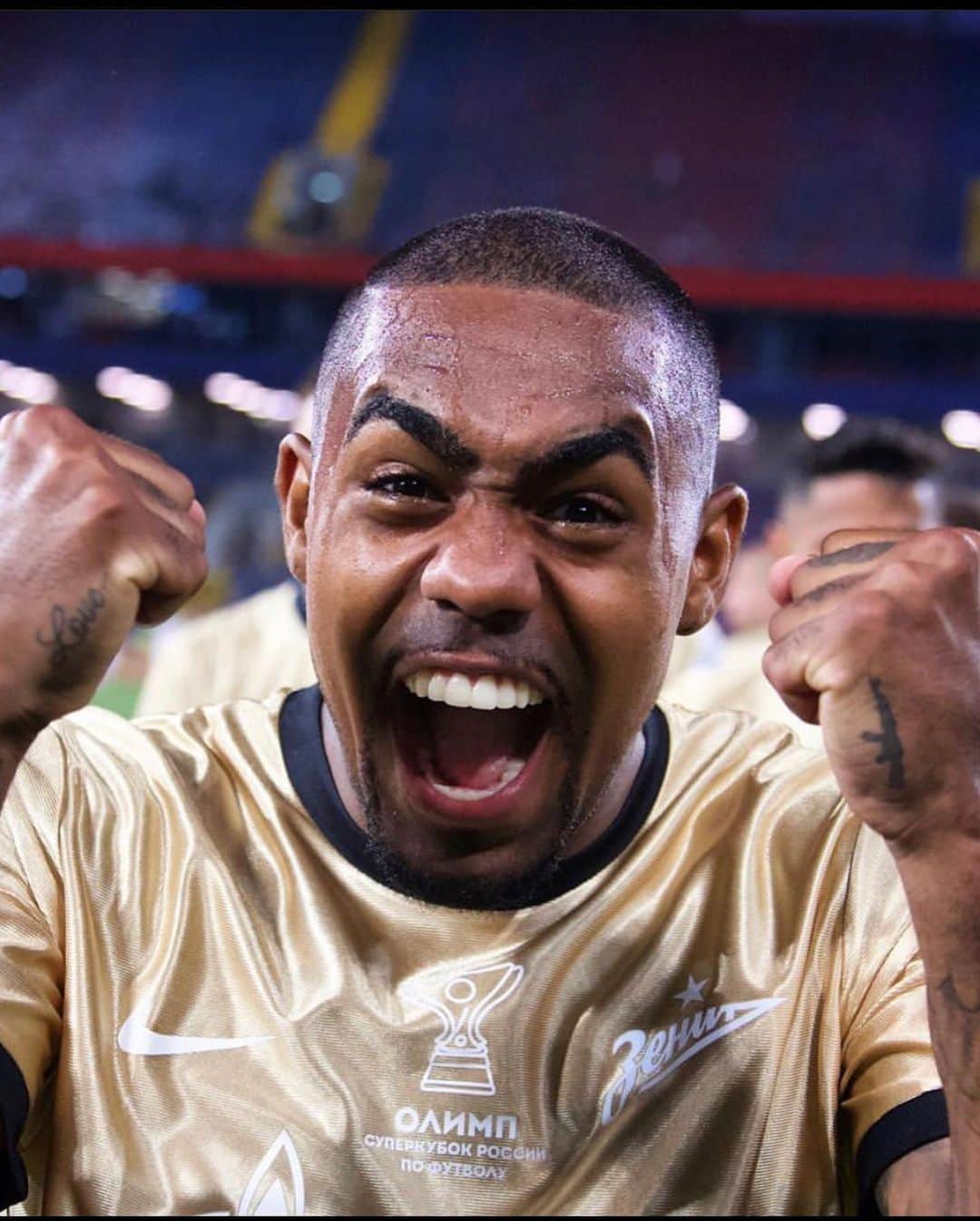マウコム・フィリペ・シウヴァ・デ・オリヴェイラのインスタグラム：「Rompendo em FÉ 🙏🏾  CAMPEÃO 🏆🏆🏆  Toda honra e glória seja dada a ti 🙏🏾」