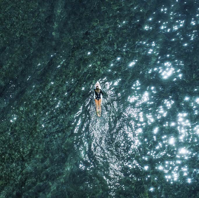 Bethany Hamiltonのインスタグラム：「Find your peace 💙  Check out my blog if your feeling down and uneasy today. Link in bio. ✌🏽✨」