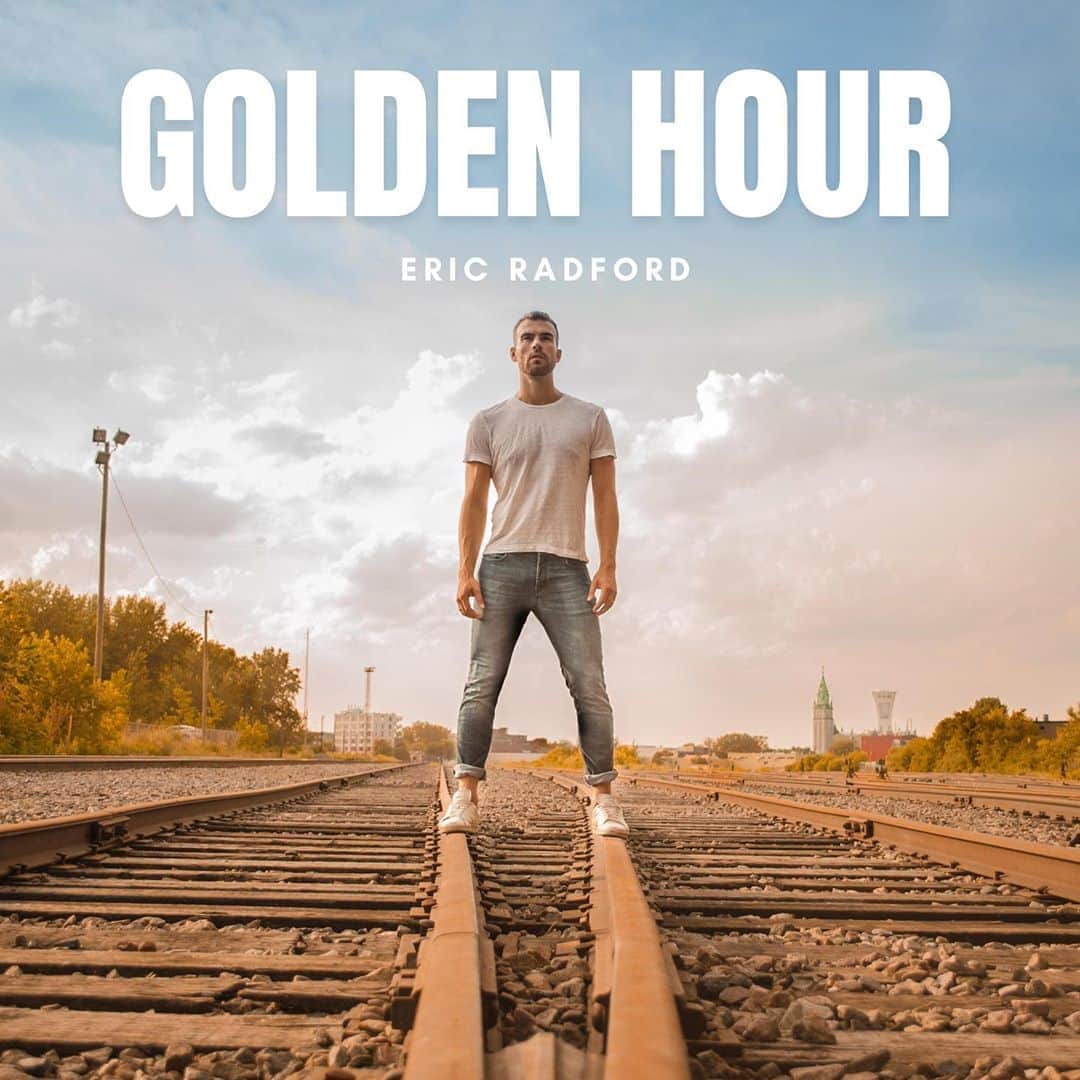 エリック・ラドフォードさんのインスタグラム写真 - (エリック・ラドフォードInstagram)「I’m extremely excited to release my new single ‘Golden Hour’! 😃 Coming out on August 14th.  Pre-Order now! Check the link in my bio!🎶  📸 @jessyderoche  Artistic Director @vallevain   #goldenhour #t-7 #electronicmusic #excited」8月8日 4時55分 - ericradford85
