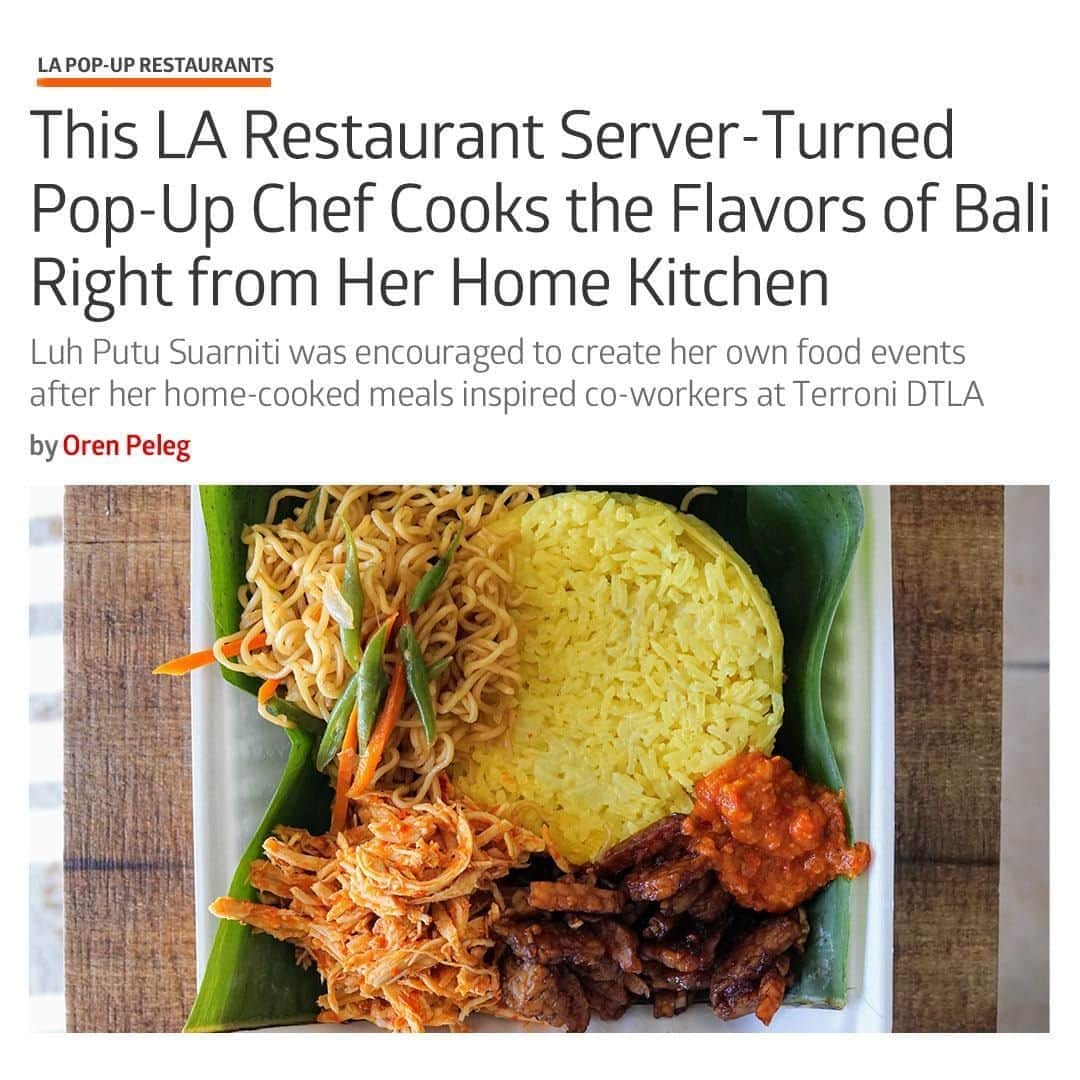 Eater LAさんのインスタグラム写真 - (Eater LAInstagram)「Downtown LA server Luh Putu "Niti" Suarniti wanted a way to showcase the flavors of her hometown of Ubud, Bali. After doing a one-night pop-up in 2018, she restarted Bali Mesari (@balimesaridtla) from her home kitchen in Hollywood serving ayam bakar, a sambal-laden chicken leg, and nasi jinggo, a classic Balinese street food with shredded chicken and sweet tempeh next to gorgeous turmeric-coconut rice. Story by Oren Peleg (@o_peleg) with photo by Matthew Kang (@mattatouille)」8月8日 5時14分 - eater_la