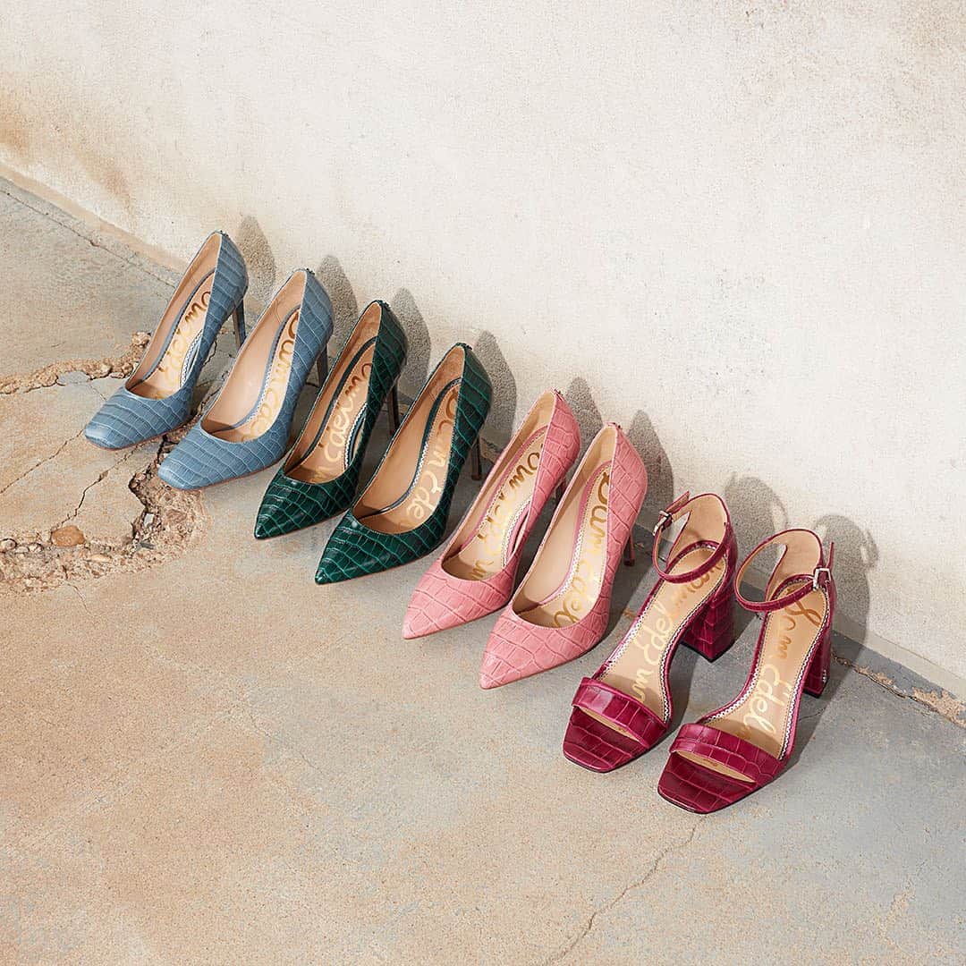 サムエデルマンのインスタグラム：「Core styles in new croco colors.  Now available at samedelman.com  #SamEdelman #FORCESOFNATURE #PreFall2020」