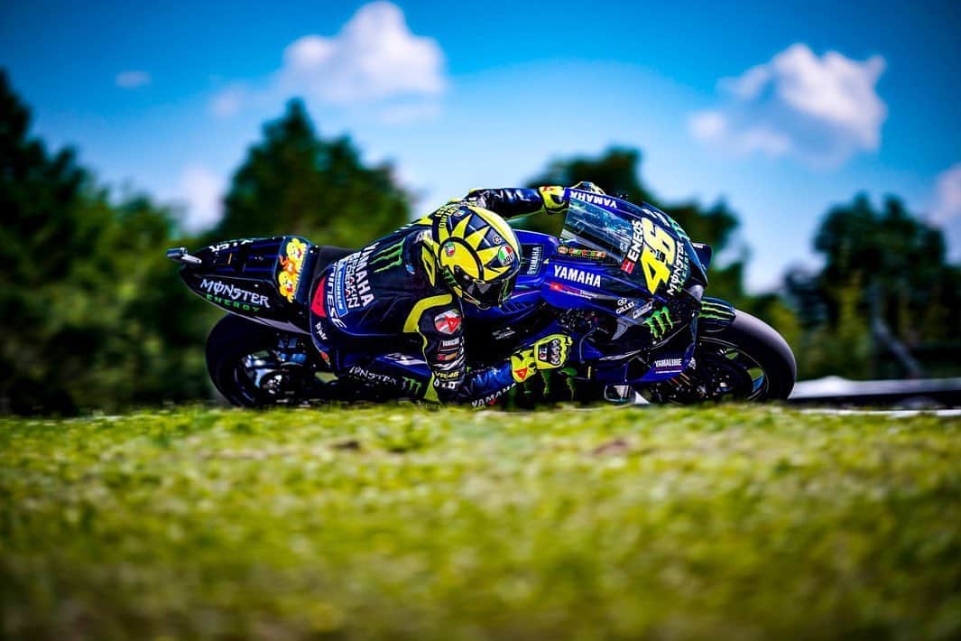 バレンティーノ・ロッシのインスタグラム：「Brno Circuit,Czech Republic  Friday,free practice  📸 @falex79 @gigisoldano」