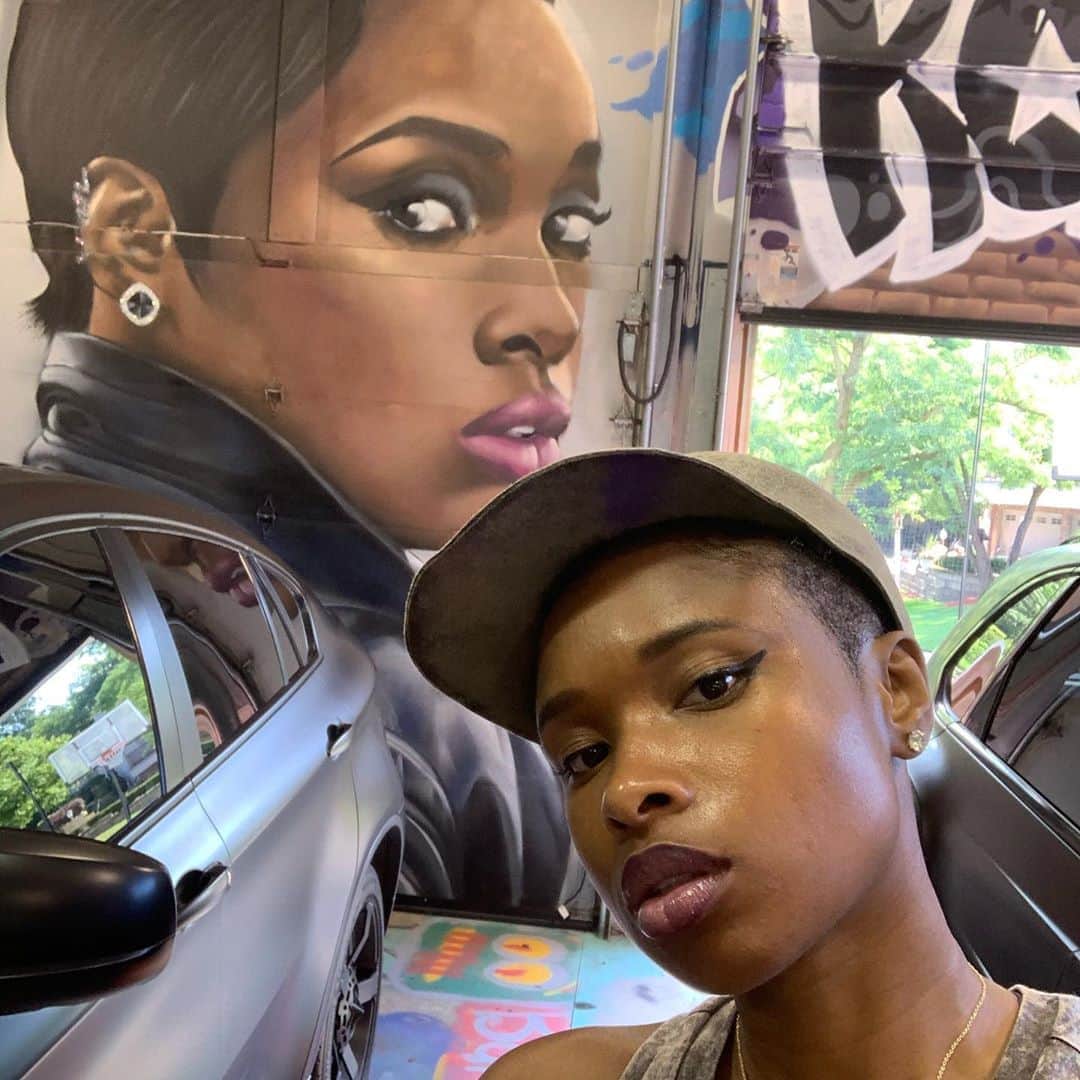 ジェニファー・ハドソンのインスタグラム：「And to think the workout hasn’t even begun yet ! The hustle is real ! It’s real! Bosslady got work to do!」