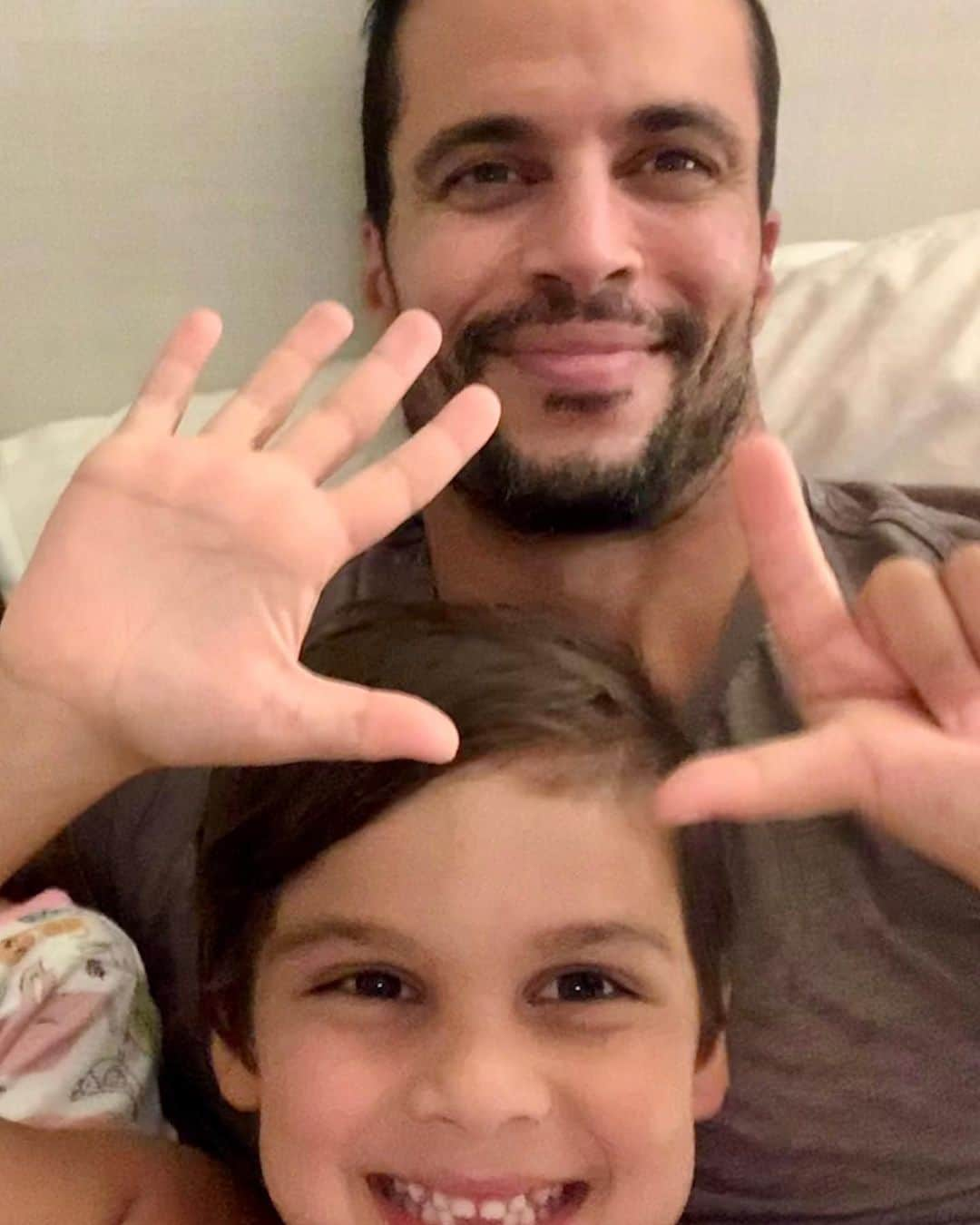 マット・セデーニョさんのインスタグラム写真 - (マット・セデーニョInstagram)「My special little guy not so little anymore 😩...big and Golden number 7 today!!💥 Happy Birthday #jcruz, I crazy love you」8月8日 7時20分 - mattcedeno