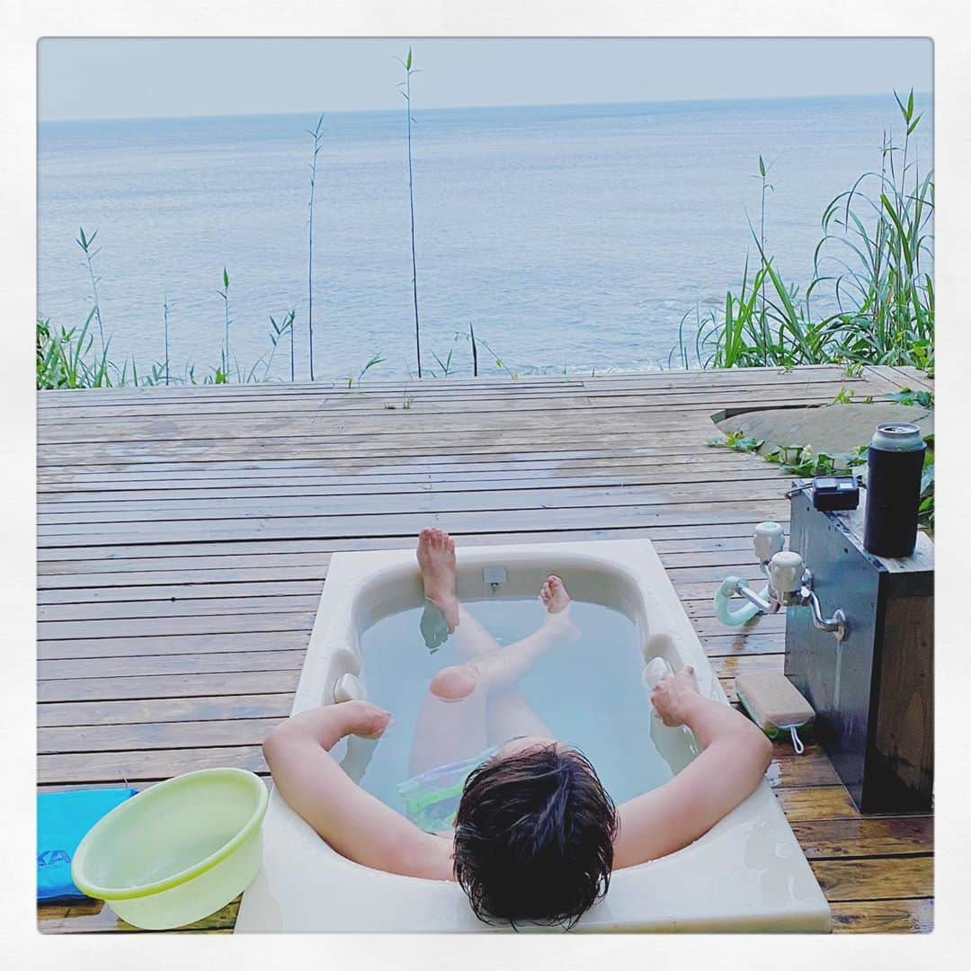 佑聖 さんのインスタグラム写真 - (佑聖 Instagram)「天国に近づいた👼🏼👼🏼👼🏼  #camping #海 #露天風呂」8月8日 7時26分 - yousay_kickline