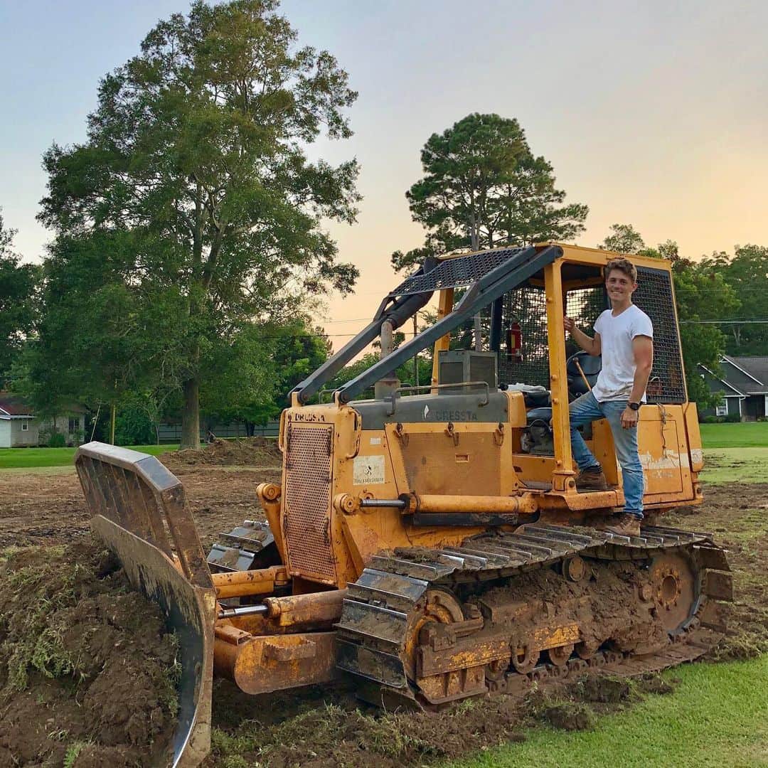 Dylan Dauzatのインスタグラム：「A great day. Started building my new house this morning. I’ll be self contracting it through the whole process. Blessed to have a company that allows me to meet our clients & agents daily needs, while also being able to manage the build from start to finish. God is great!」