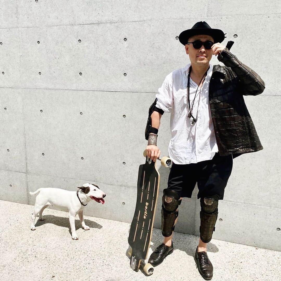 クリスチャンポーさんのインスタグラム写真 - (クリスチャンポーInstagram)「#christianpeau #mensfashion #lifestyle #bullterrier #accessories #fashion #streetwear #streetstyle」8月8日 19時19分 - christian_peau