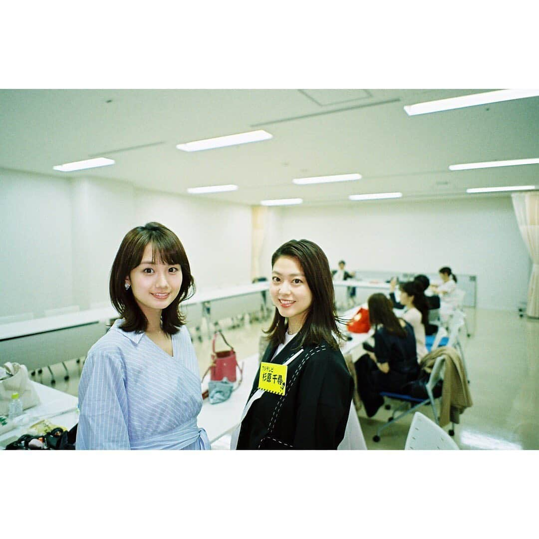 井上清華さんのインスタグラム写真 - (井上清華Instagram)「同期の杉原アナが、 インスタグラムを始めました！！ 初投稿から既におしゃれ🐕 #杉原千尋 #カメラマン生田さん ⭐︎ そして、明日8/9(日)20時からは 『世界法廷ミステリー』🧑🏼‍⚖️ 今回は、疑惑のイケメンSP！です！！ ご覧ください✨」8月8日 17時50分 - seika_inoue