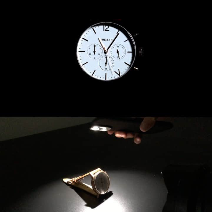 ぞのさんっのインスタグラム：「・ ・ 時計 × iPhone ☺️ ・ ぞのさんは ライティングを手に入れた！笑 ・ 撮影方法などはYoutube にアップ予定です！ 是非チャンネル登録してお待ち下さい😉 ・   Clock x iPhone 📱  ・ Got the light! 😂  ・  The shooting method will be uploaded to Youtube!  Please subscribe and wait 😉 ・ ・ #videotips #filmmakers #creative #creativevideo  ・ #動画 #動画編集 #動画制作 #動画撮影 #映像 #カメラワーク#自然が好き #自然が好きな人と繋がりたい#風景 #自然 #スマホ #スマホ #動画作り #時計」