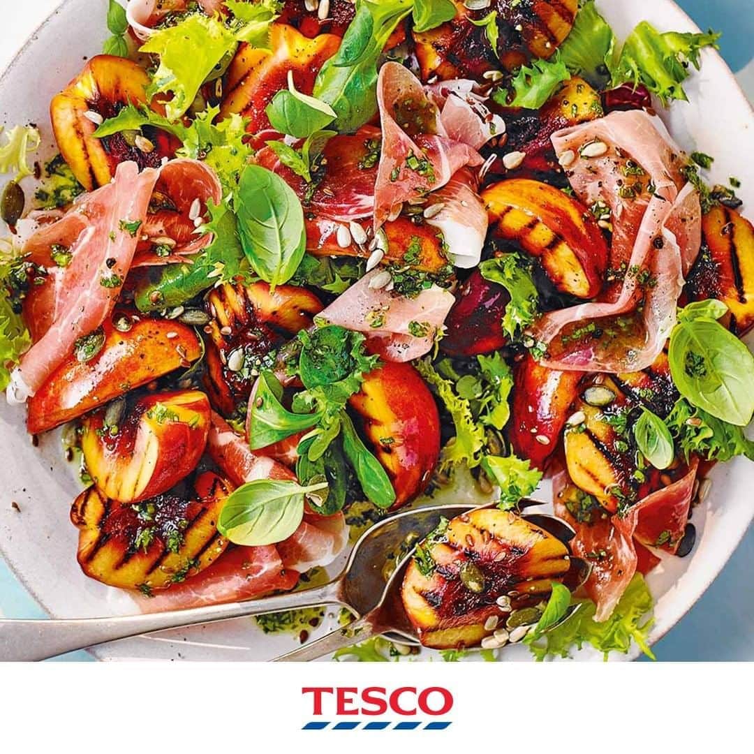 Tesco Food Officialさんのインスタグラム写真 - (Tesco Food OfficialInstagram)「Who said sweet had to be saved for dessert? Not us. Give this griddled nectarine and ham salad a go this weekend, recipe below.  Ingredients 4 ripe nectarines, stoned and cut into wedges vegetable oil, for brushing 120g pack crispy mixed leaf salad 180g prosciutto platter 3 tbsp toasted 3 seed mix For the dressing 30g pack fresh basil, smallest leaves picked, the rest roughly chopped 1 tbsp clear honey 1 tsp Dijon mustard ½ large lemon, juiced 5 tbsp extra-virgin olive oil  Method 1. Heat a griddle pan over a high heat. Brush the nectarines with a little oil, then griddle in batches for 1-2 mins each side until charred.  2. For the dressing, smash the chopped basil to a rough paste with a pestle and mortar (or chop it very finely) and transfer to a bowl. Stir in the honey, mustard, lemon juice and lots of black pepper, then whisk in the oil.  3. Toss the salad leaves with half the dressing, then tip onto a serving platter. Tear over the prosciutto and top with the griddled nectarine wedges. Scatter with the seeds and picked basil leaves. Drizzle over the remaining dressing to serve.」8月8日 19時00分 - tescofood