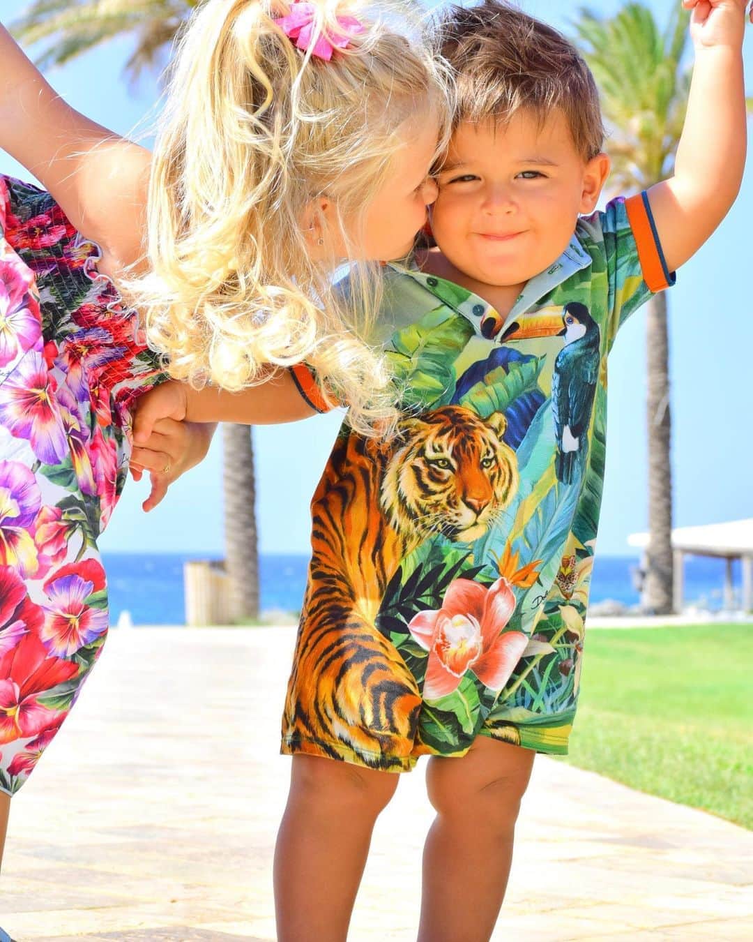 ナタリア・ベッカーのインスタグラム：「“Children are a heritage from the Lord, offspring a reward from him.” ‭‭Psalms‬ ‭127:3‬ ‭❤️ @alissonbecker」