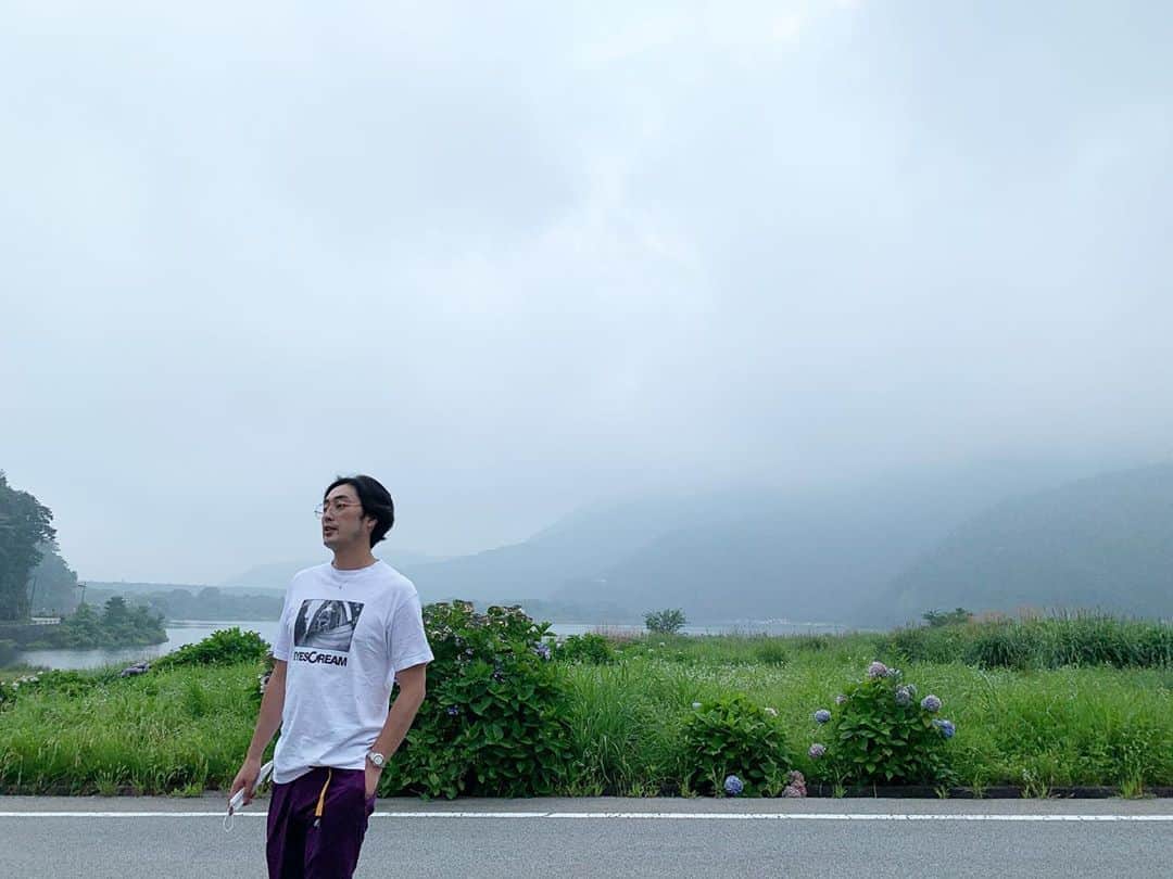 シナダユイさんのインスタグラム写真 - (シナダユイInstagram)「明日は晴れるといいな🗻🌷#精進湖#久々の#何ヶ月ぶりだろ#車旅」8月8日 19時11分 - yuis96