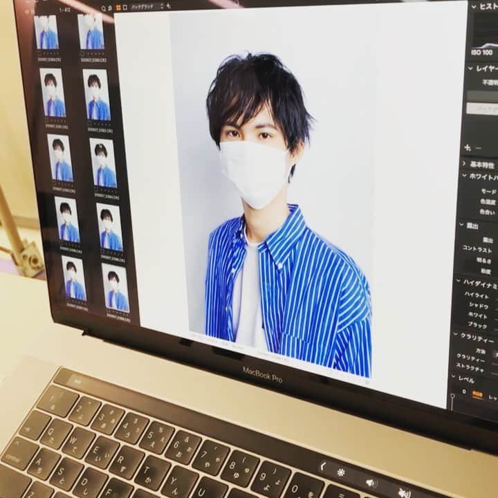 前田康士朗のインスタグラム：「とある撮影をしてきましたが、 撮影中もマスクは初めてやな〜！笑」